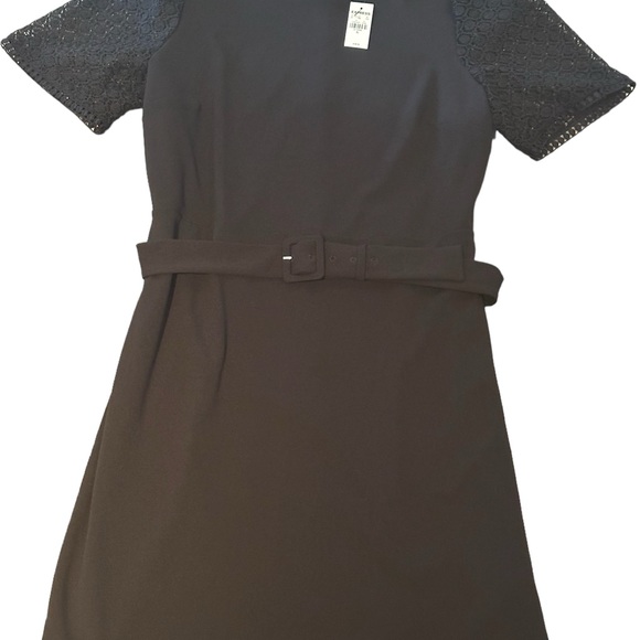 Express dress - Picture 1 of 6
